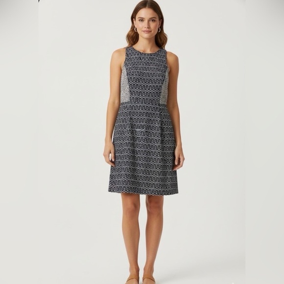 LOFT Dresses & Skirts - LOFT Pleaded Shift Midi Navy and Cream Geometric Dress Sz 10